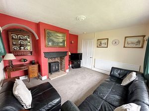 Lounge- click for photo gallery